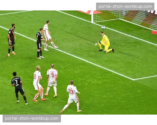 德甲战报：拜仁慕尼黑1-0小胜科隆，提前三轮卫冕德甲冠军